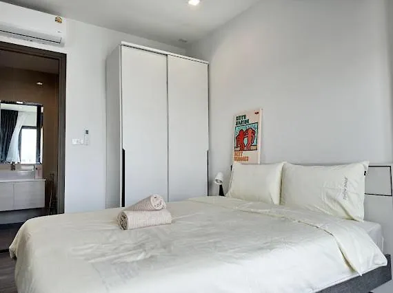 Apartamento Monthly And Annual